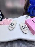Pre Order Luxury Logo Fluffy Slipper (2 Colours)